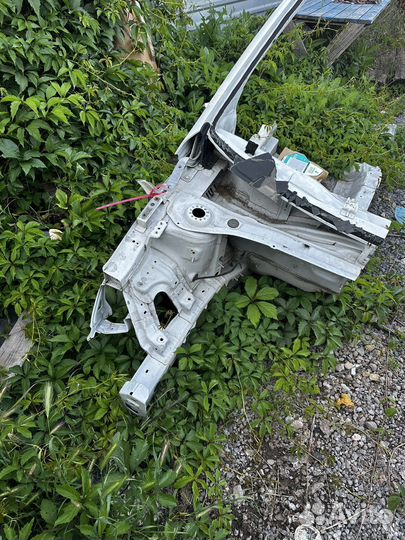 Правая четветветь hyundai solaris 2