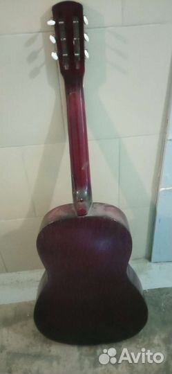 Гитарат6-и струнная б/у