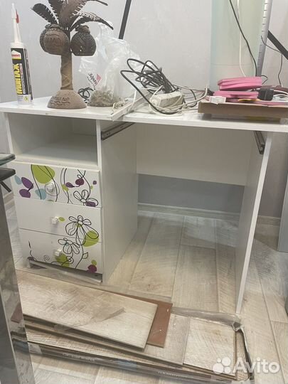 Письменный стол