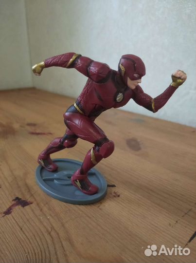 Фигурка Флеша из 