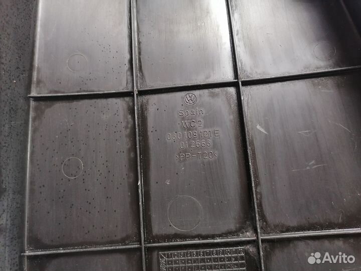 Volkswagen polo 3 Кожух ремня грм 1.4