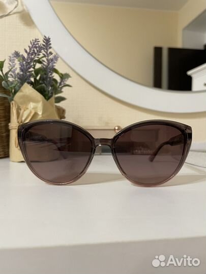 Солнцезащитные очки женские