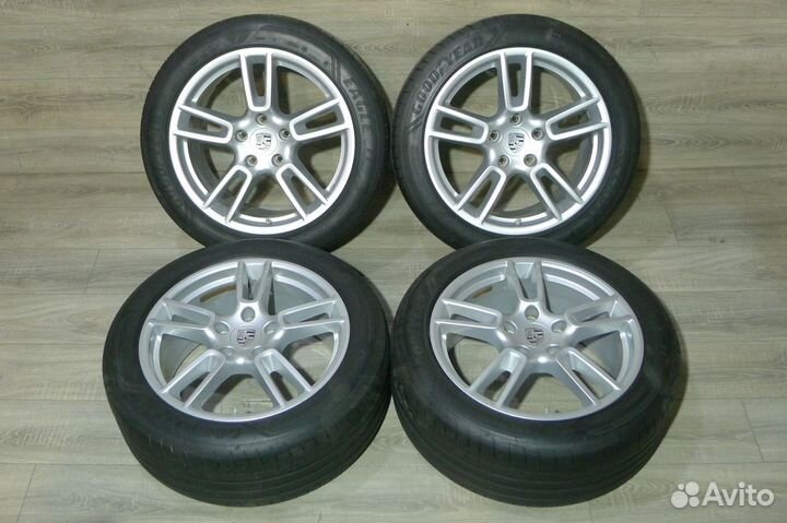 Комплект оригинальных колес Porsche Panamera R19