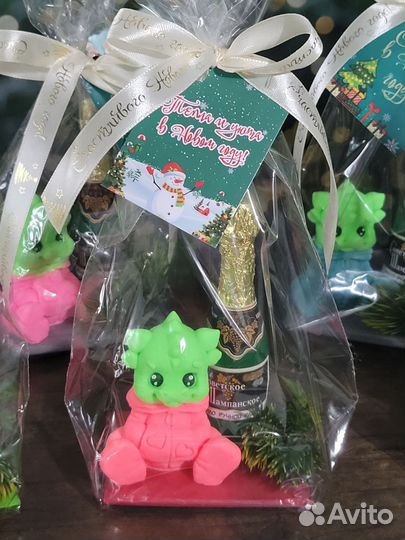 Сувениры из мыла, дракончик с бутылочкой