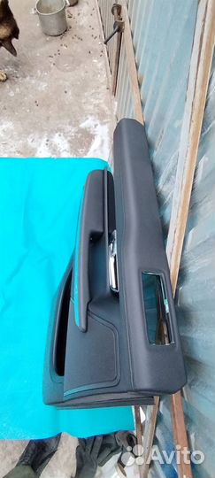 Обшивка двери задней левой Land Rover range rover