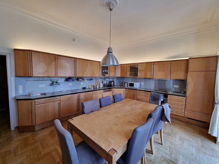 3-к. квартира, 75 м², 8/8 эт.