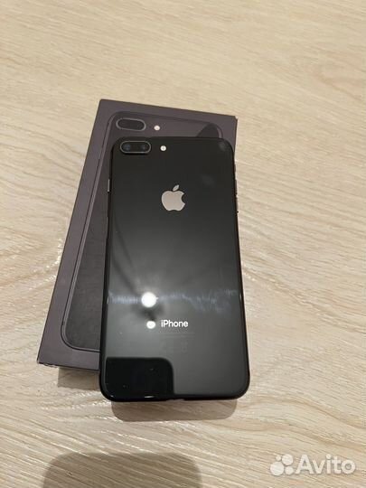 Телефон iPhone 8 plus