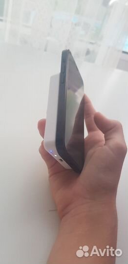 Повербанк с беспроводной зарядкой