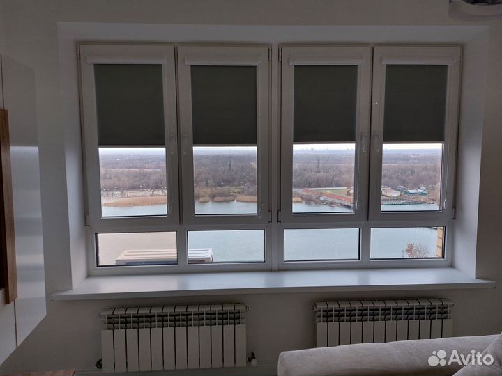 Рулонные шторы блэкаут UNI (с направляющими)