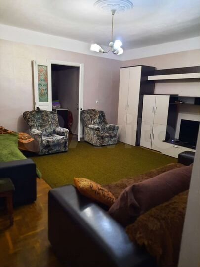 2-к. квартира, 61 м², 1/1 эт.