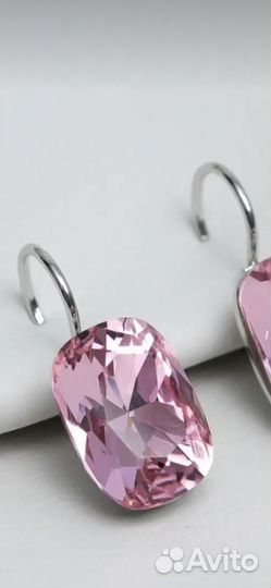 Серьги разные цвета