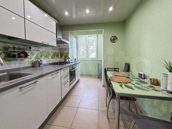 3-к. квартира, 58 м², 4/9 эт.