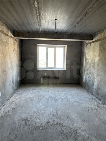 2-к. квартира, 74 м², 2/12 эт.