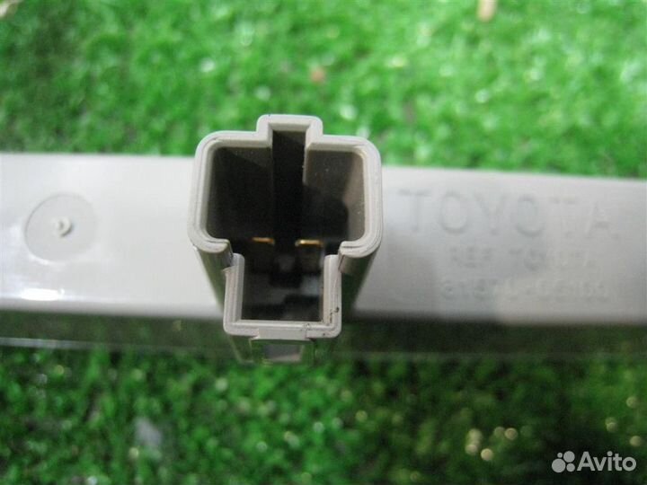 Фонарь задний (стоп-сигнал) Toyota Verso R2 2015