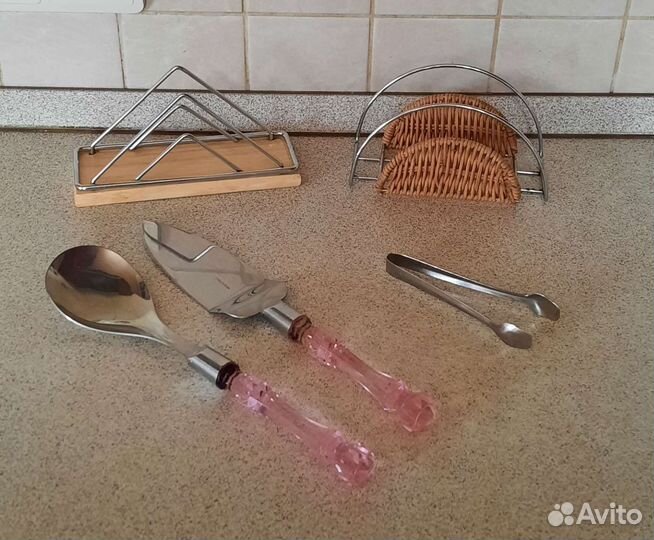 Салфетницы, ложка и лопатка, щипчики для сахара