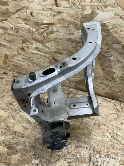 Honda civic 4d лонжерон левый телевзор панель