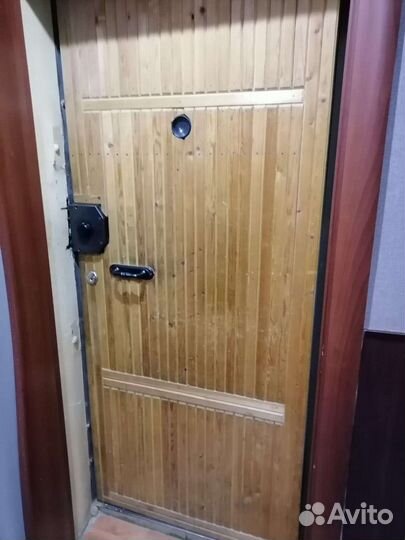 Дверь входная металлическая со стеклом бу