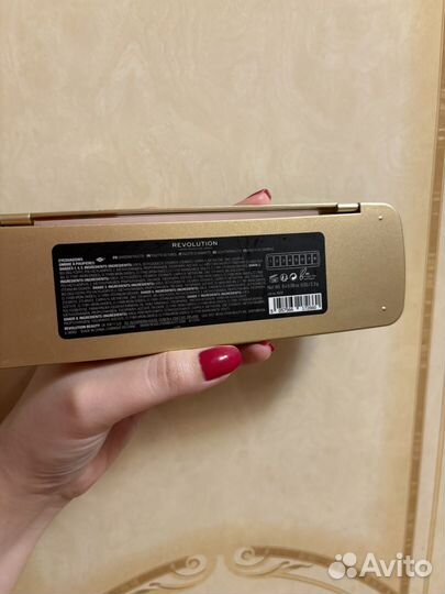 Палетка теней revolution