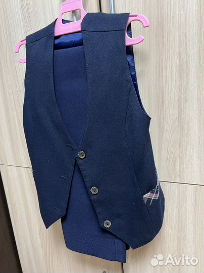 Школьный костюм для девочки