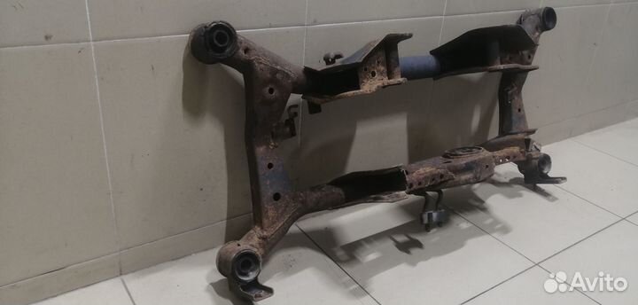 Балка задняя X-Trail (T30) 2001-2006