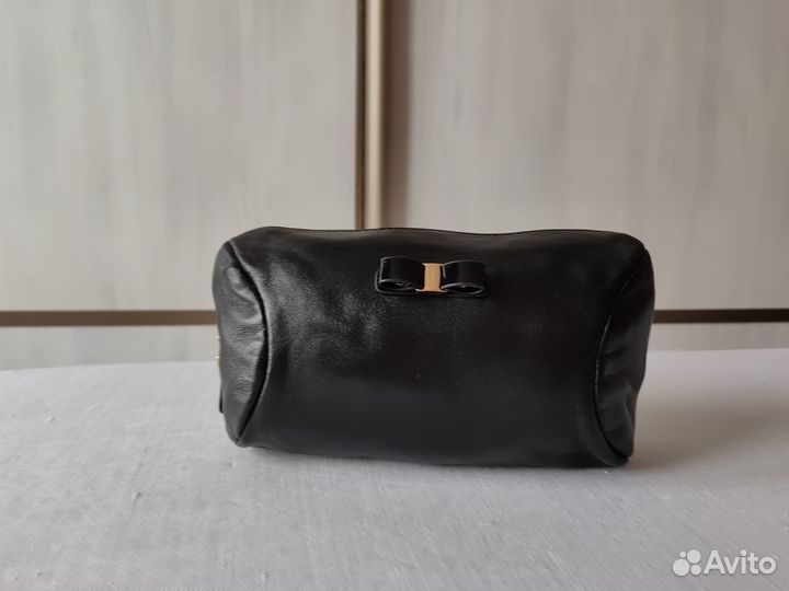 Косметичка из натуральной кожи Ferragamo