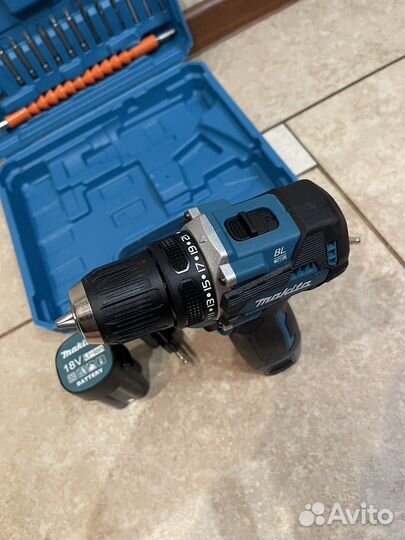 Шуруповерт Makita аккумуляторный 18v