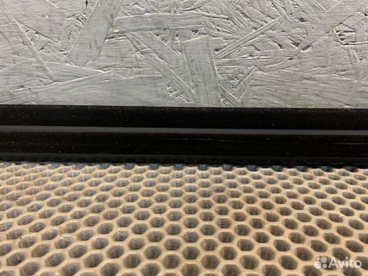 Молдинг стекла двери задний левый Bmw X7 G07