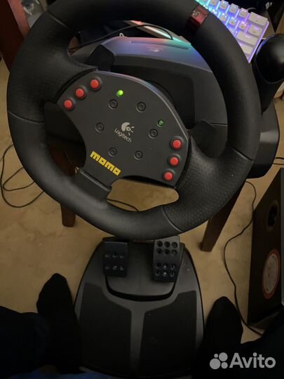 Игровой руль logitech momo racing