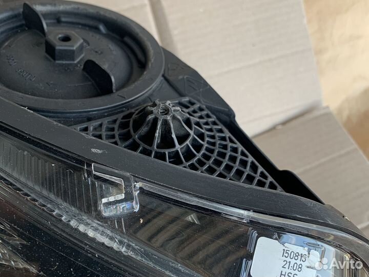 Фара Опель Инсигния ксенон