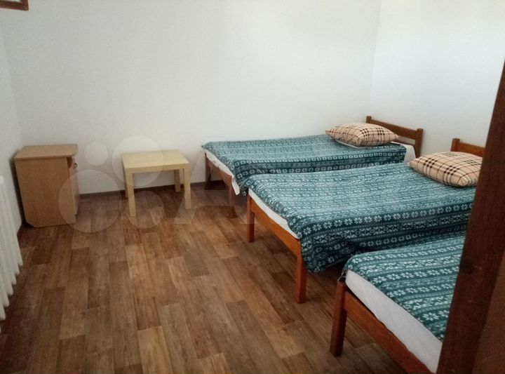 Комната 35 м² в 3-к., 2/2 эт.