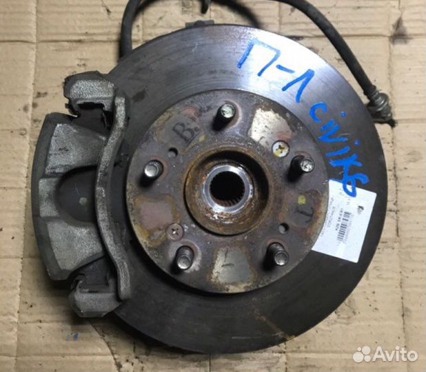 Кулак поворотный левый хонда honda civic 8 4 d д