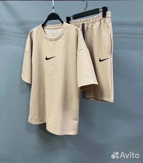 Спортивный костюм Nike