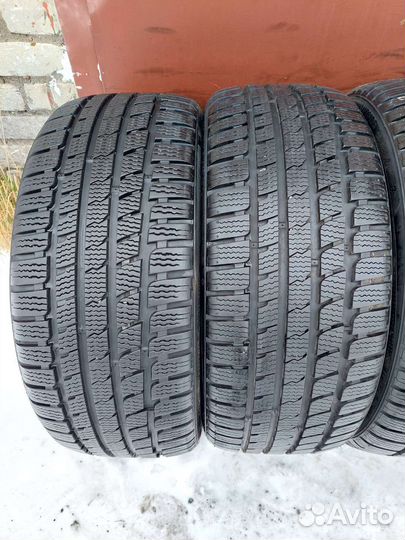 Kumho I'Zen KW27 225/40 R19 93V