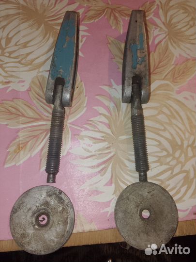 Защёлка на мотор поддон Вихрь30 25