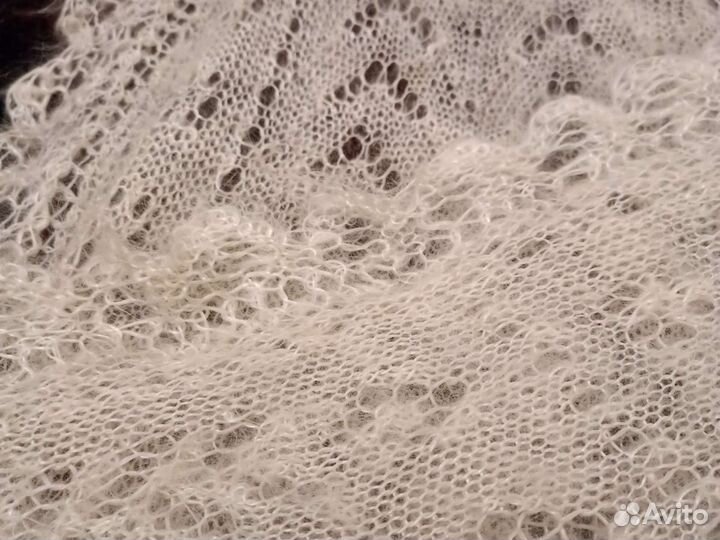 Шарф ажурный из козьего пуха