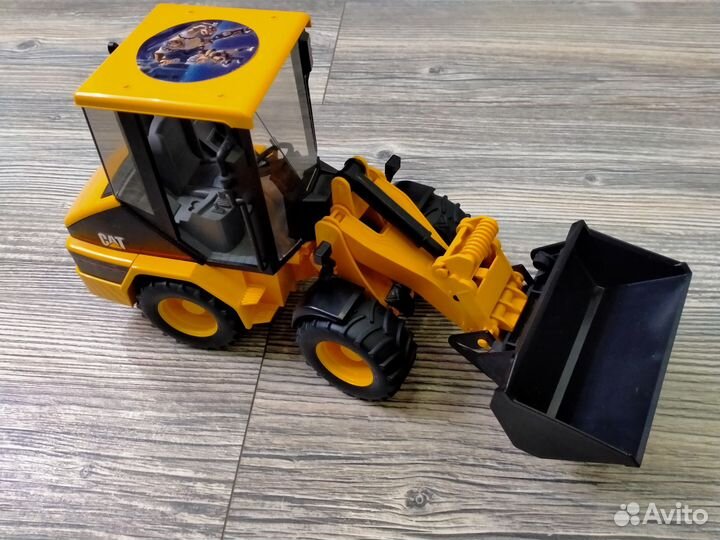 Погрузчик Bruder