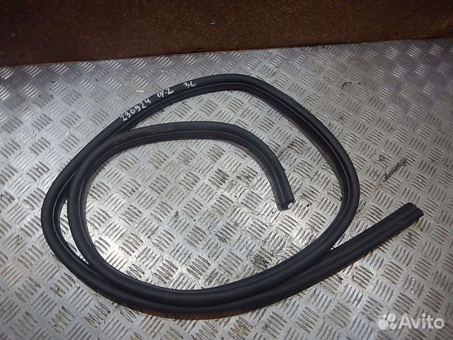 Уплотнитель задних дверей Ford Focus ll