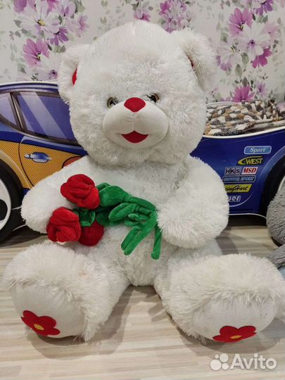 Плюшевый медведь
