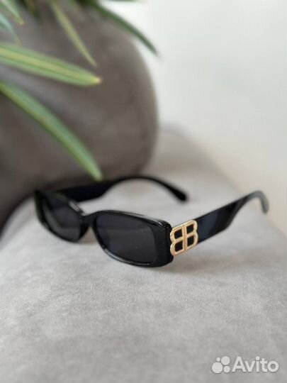 Солнцезащитные очки женские (новые)