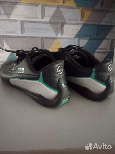 Кроссовки мужские 40 размер бу