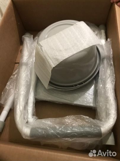 Стульчик для инвалидов и противопролежневый матрас