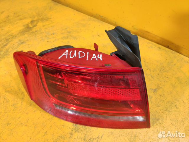 Фонарь задний левый для Audi A4 B8