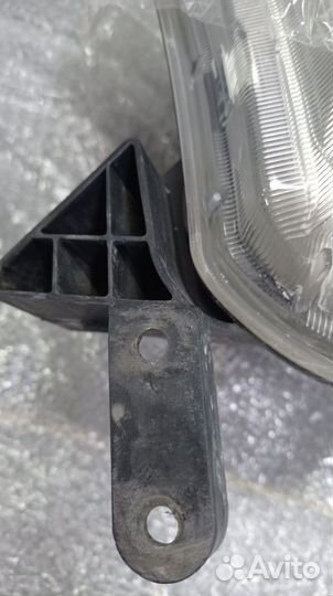 Фары передние toyota tundra