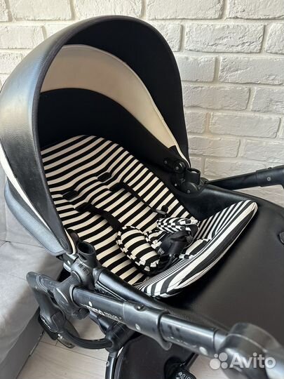 Коляска mima xari 3 в 1