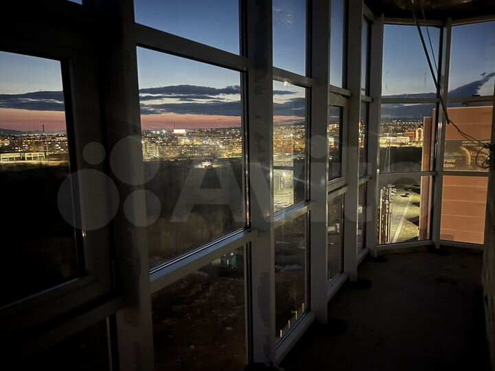 3-к. квартира, 121,8 м², 9/9 эт.