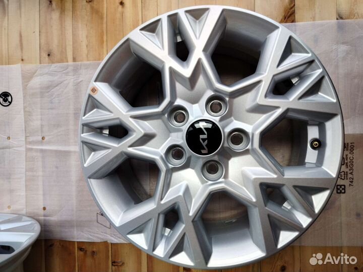 Литые диски R16 5x114.3 цо 67.1