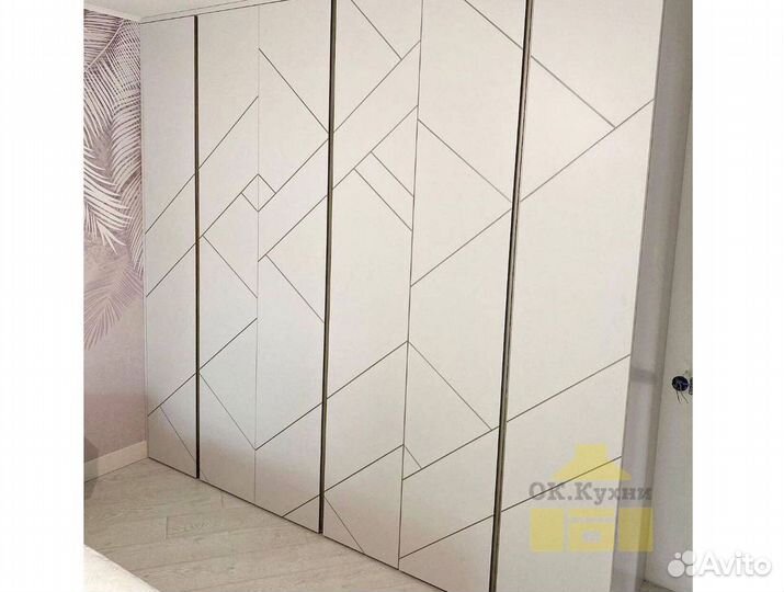 Шкаф двухстворчатый