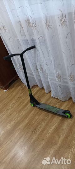 Трюковой самокат