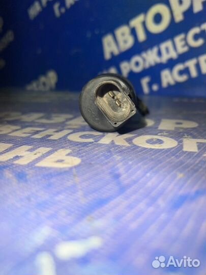 Моторчик омывателя лобового стекла Volkswagen