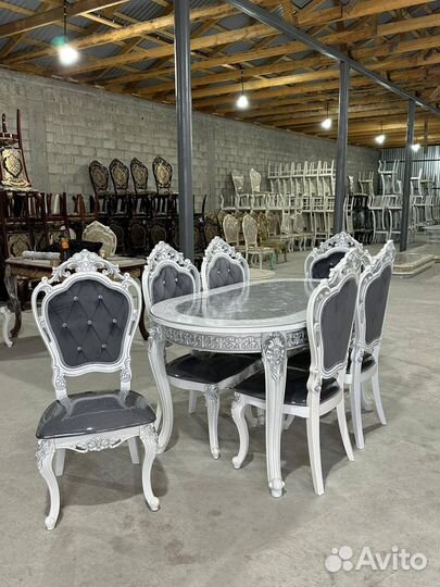 Кухонный стол